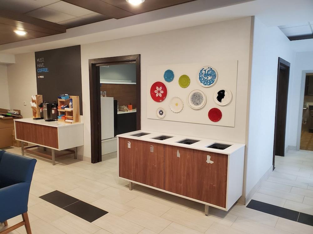 Junction City Inn & Suites Luaran gambar